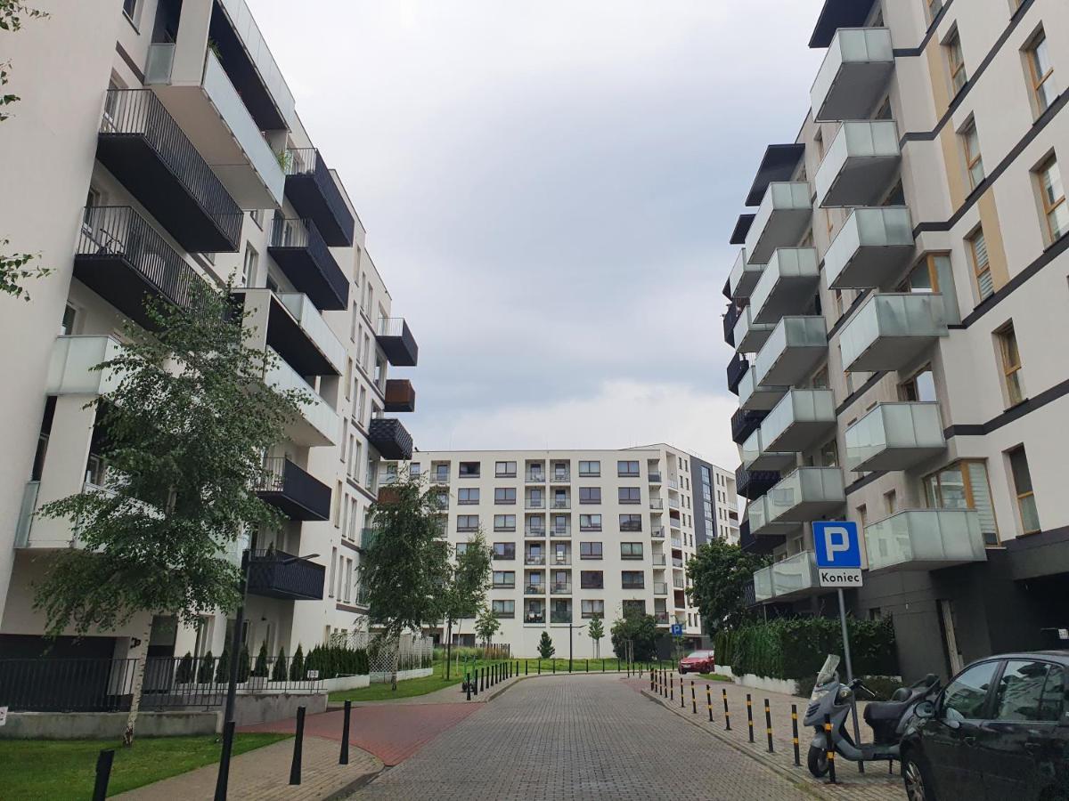 Vip Apart Bielany Przy Metrze Warsawa Bagian luar foto